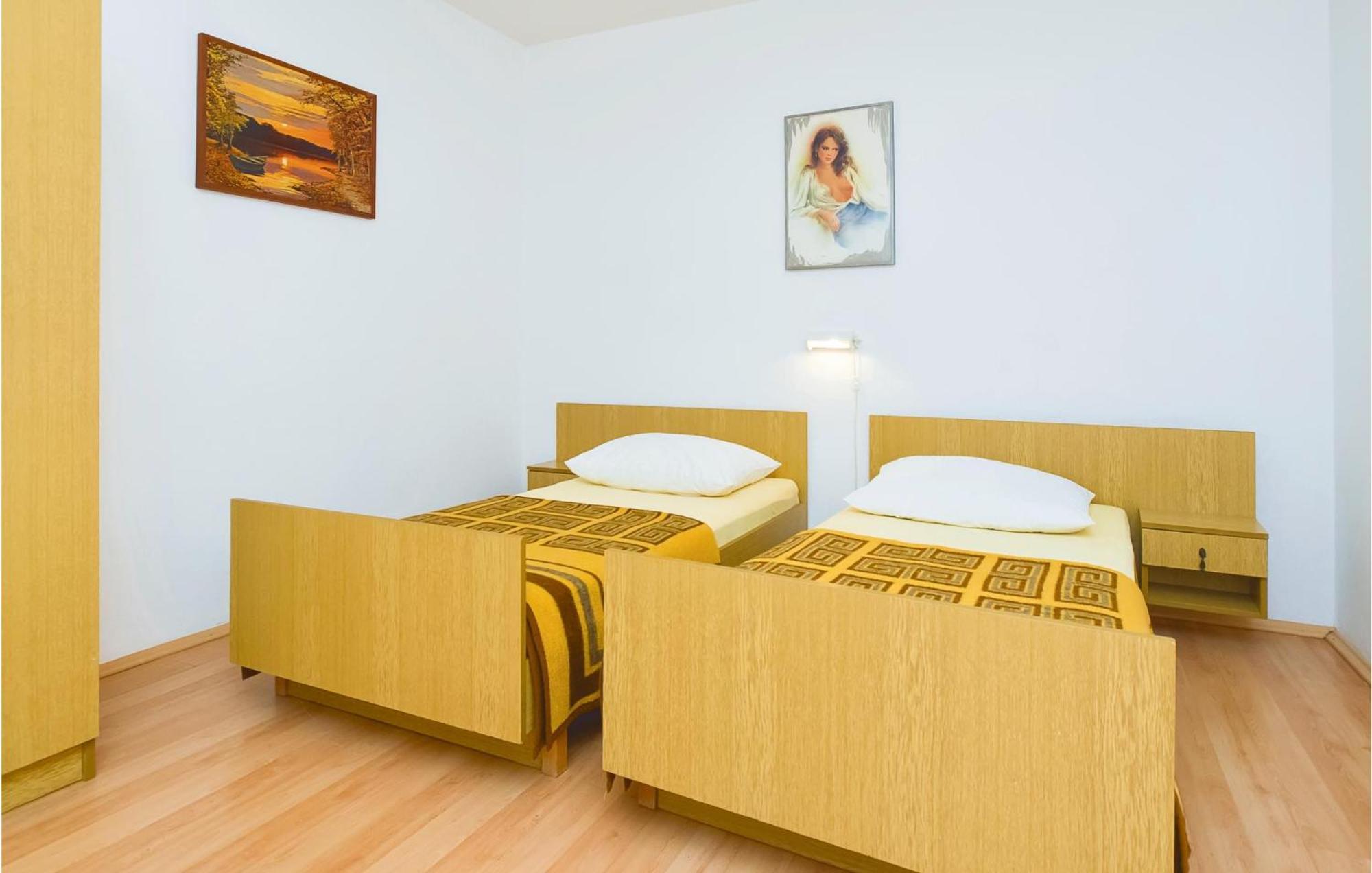 Beautiful Apartment In Omis With Wifi Εξωτερικό φωτογραφία