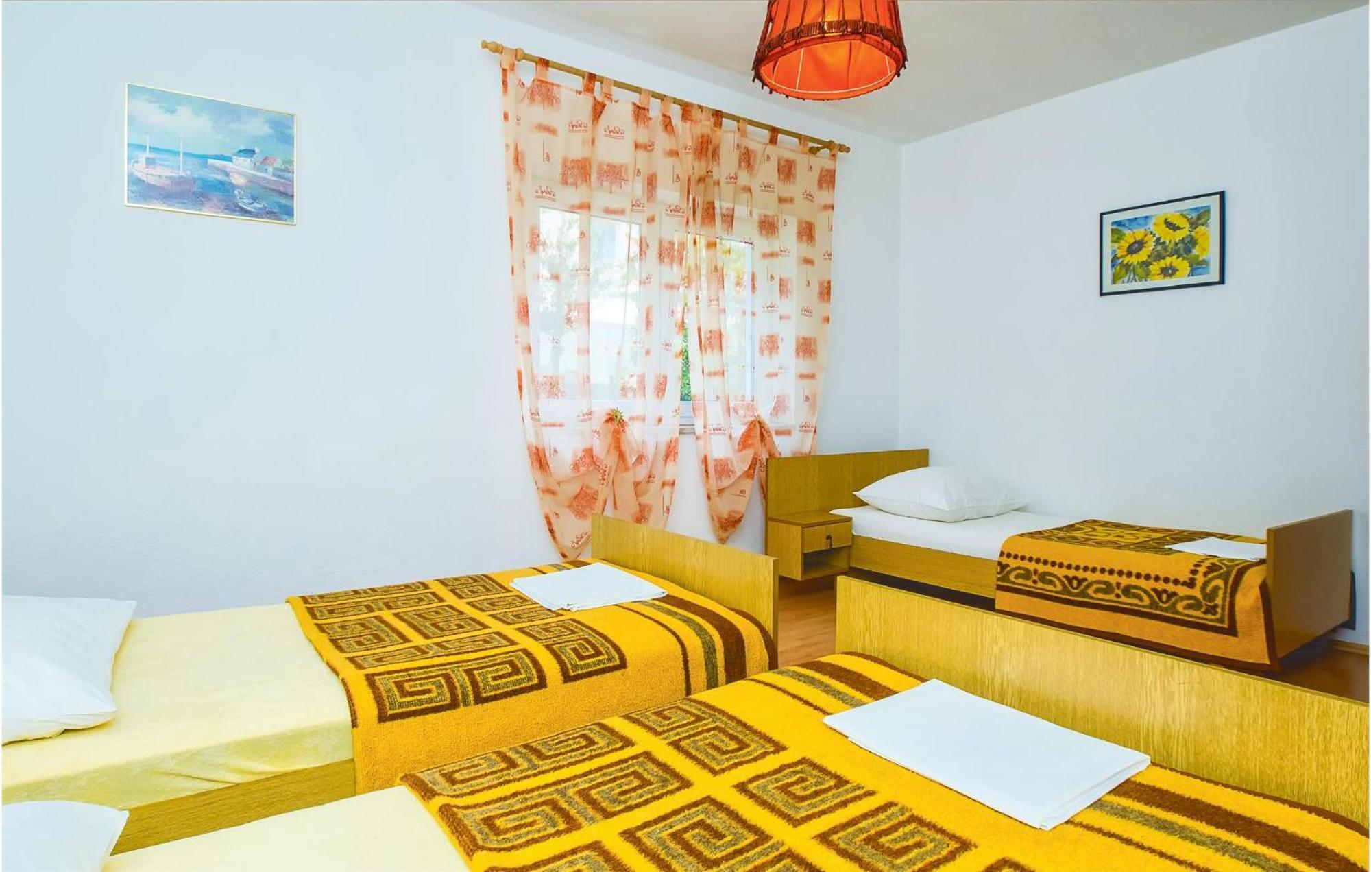 Beautiful Apartment In Omis With Wifi Εξωτερικό φωτογραφία