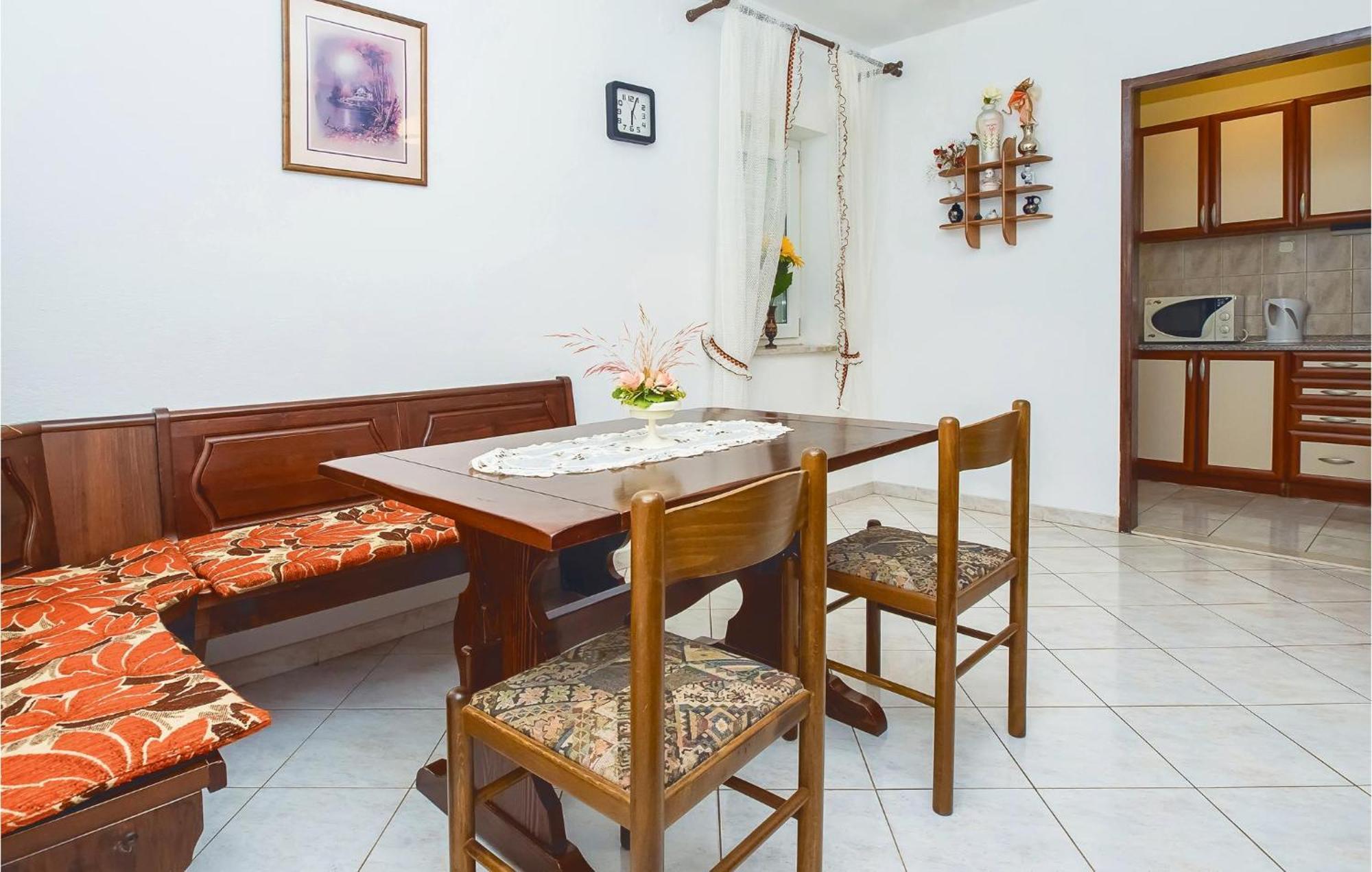 Beautiful Apartment In Omis With Wifi Εξωτερικό φωτογραφία