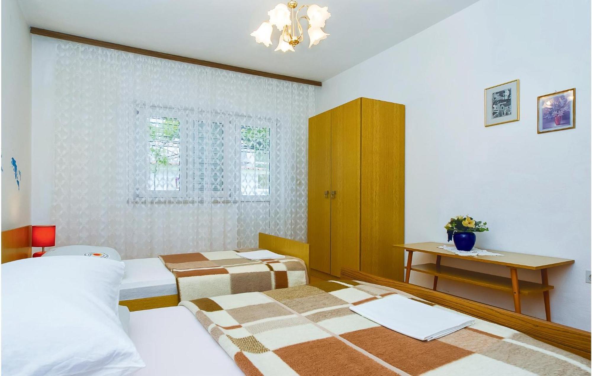 Beautiful Apartment In Omis With Wifi Εξωτερικό φωτογραφία